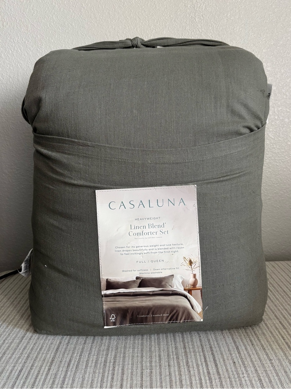 NWT Full/Queen Heavyweight Linen Blend Comforter and Sham Set Olive Green